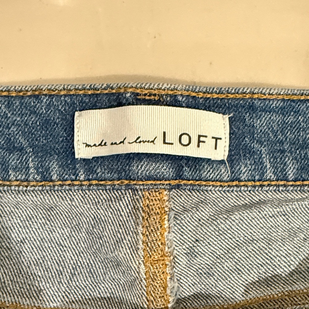 LOFT Medium Blue Denim Women's Jean Shorts - Picture 2 of 5